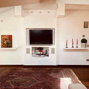 Appartamento Incantevole A, Piacenza