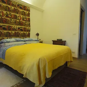 Apartment Two In Palazzo Malaspina, Piacenza